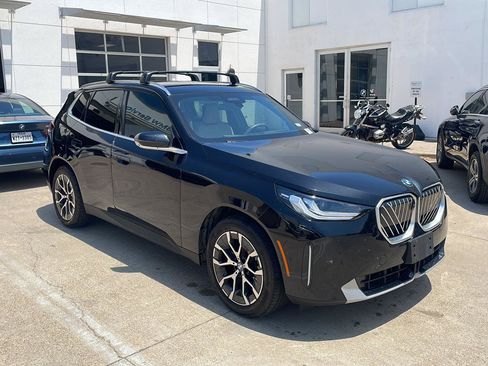 Used 2026 BMW X3 xDrive30i w/ Premium Package AWD/4WD image 2