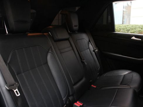 Used 2019 Mercedes-Benz GLE 400 4MATIC w/ Premium 1 Package image 26