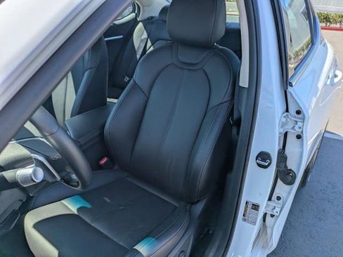 Used 2026 Genesis G70 2.5T RWD image 11