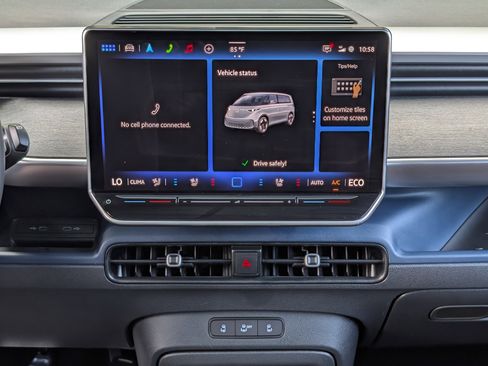 Used 2025 Volkswagen ID. Buzz Pro S Plus RWD image 30