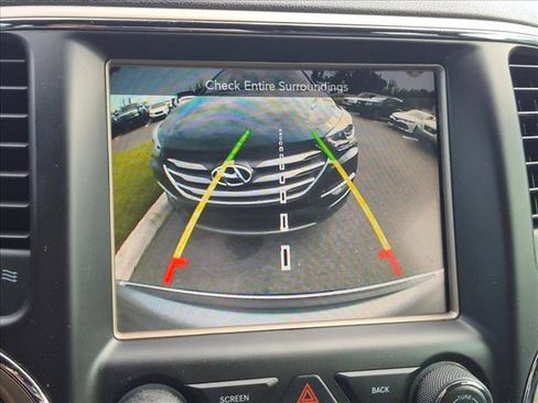 Used 2014 Jeep Grand Cherokee Overland RWD image 9
