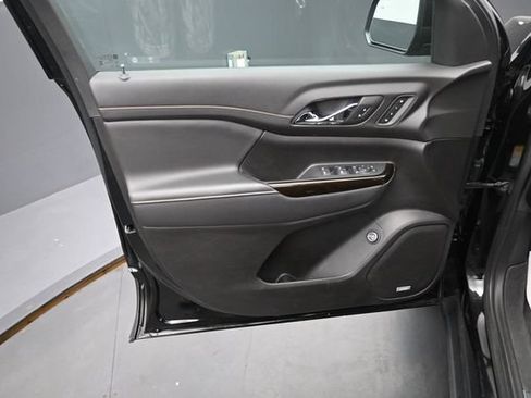 Certified 2023 GMC Acadia AT4 w/ Technology Package AWD/4WD image 22