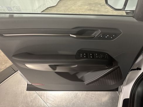 New 2026 Kia EV9 Wind image 18