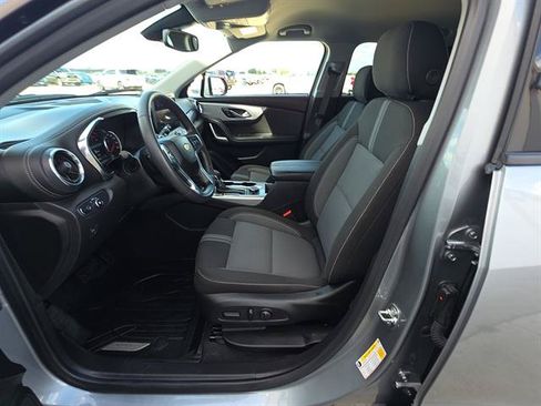 Used 2024 Chevrolet Blazer LT w/ Convenience Package FWD image 11