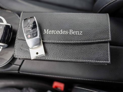 Used 2019 Mercedes-Benz E 300 image 35