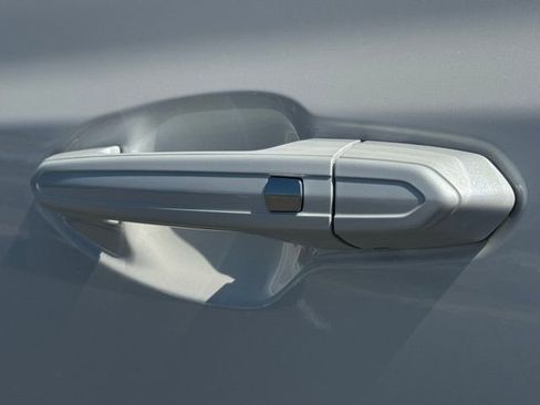 New 2025 Cadillac XT5 Sportv w/ LPO, Floor Liner Package image 14