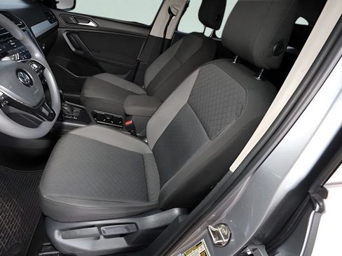 Used 2020 Volkswagen Tiguan S FWD image 11