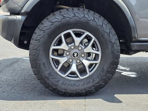 Certified 2022 Ford Bronco Black Diamond w/ Sasquatch Package AWD/4WD image 32