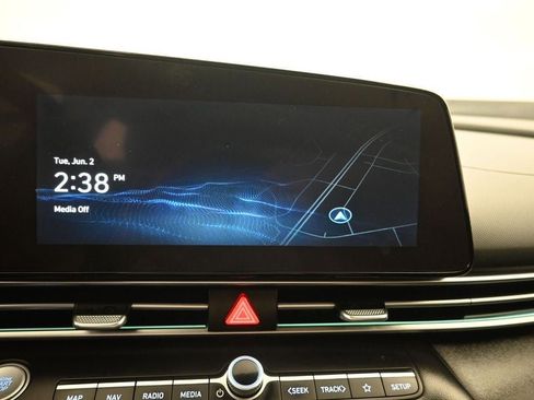Certified 2024 Hyundai Elantra SEL FWD image 13