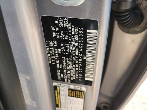 Used 2022 Kia Telluride EX w/ Towing Package image 21