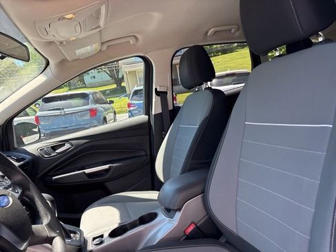 Used 2015 Ford Escape SE AWD/4WD image 16
