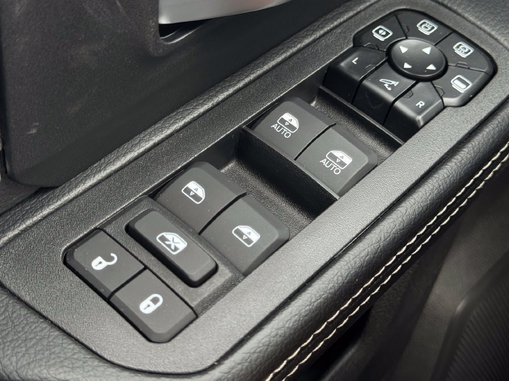 New 2027 RAM 3500 Big Horn AWD/4WD image 28