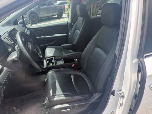 Used 2023 Honda Odyssey EX-L image 11