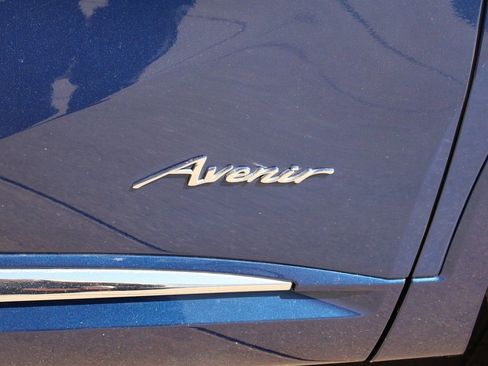 Certified 2023 Buick Envision Avenir image 9