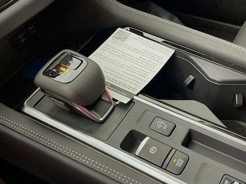 New 2026 Nissan Pathfinder Platinum image 12