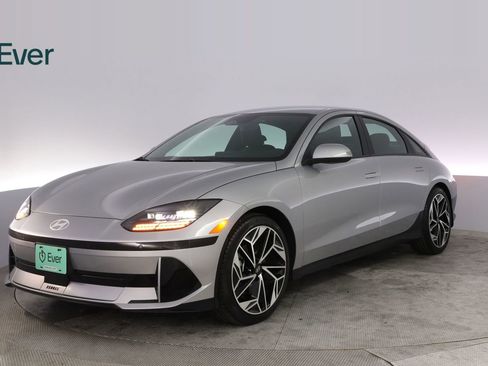 Used 2023 Hyundai Ioniq 6 SEL RWD image 2
