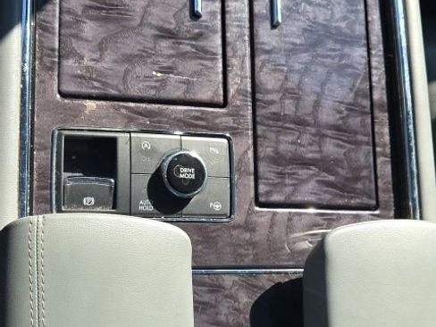 Used 2020 Lincoln Navigator Reserve w/ Luxury Package image 38