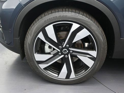 New 2026 Volvo XC40 B5 Ultra w/ Protection Package Premier AWD/4WD image 9