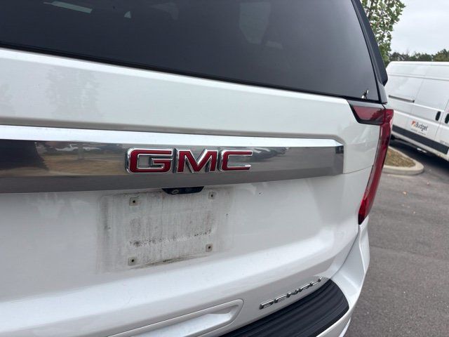 Used 2023 GMC Yukon Denali w/ Advanced Technology Package AWD/4WD image 22