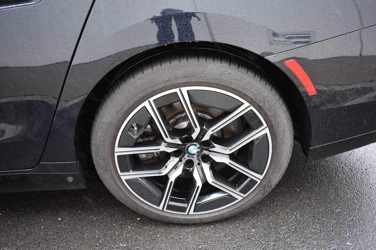 Used 2024 BMW 760i xDrive AWD/4WD image 21