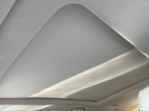 Certified 2025 Cadillac XT6 Premium Luxury image 35