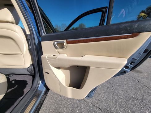 Used 2009 Hyundai Santa Fe Limited w/ Touring Pkg 16 W/Rse image 41