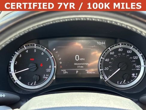 Used 2023 Toyota Highlander XLE FWD image 28