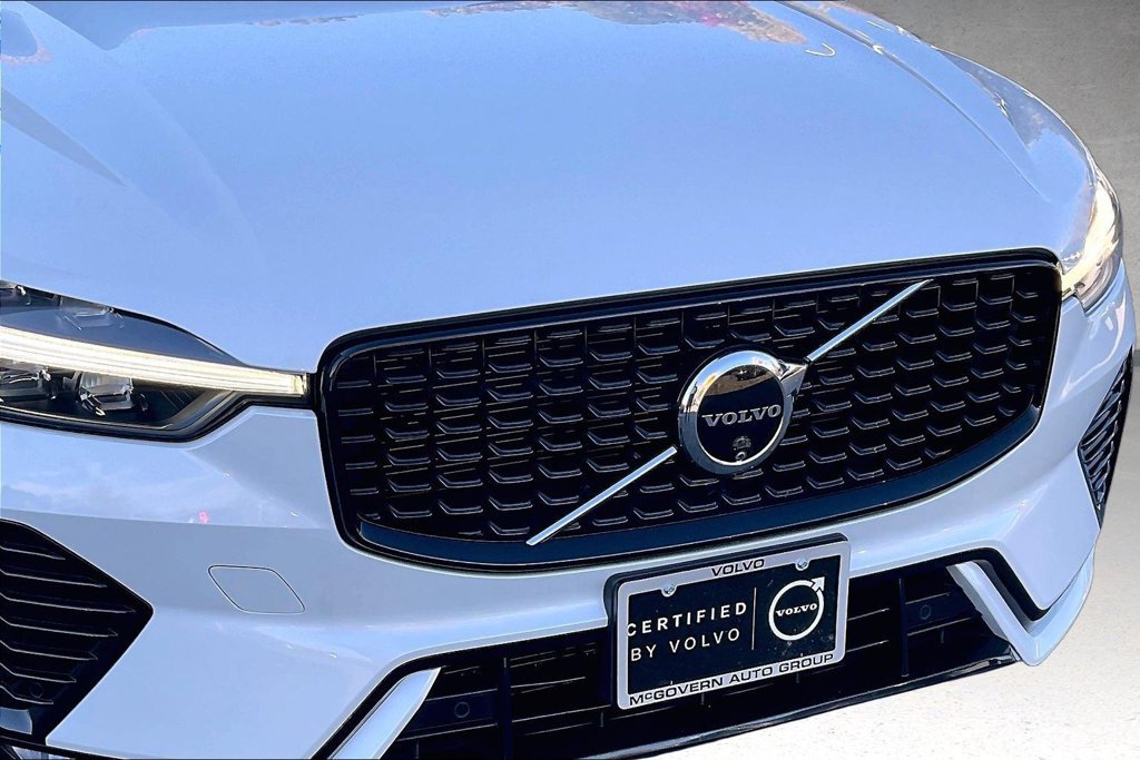 Used 2024 Volvo XC60 B5 Plus w/ Protection Package Premier AWD/4WD image 34