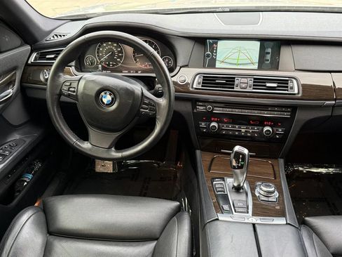 Used 2012 BMW 750i RWD image 13