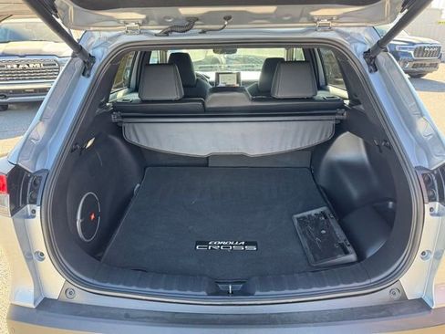 Used 2025 Toyota Corolla Cross AWD Hybrid w/ Convenience Package image 7