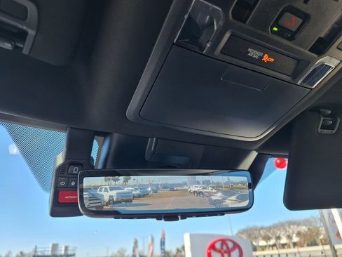 Used 2023 Toyota Tundra Platinum image 13