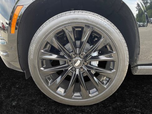 New 2026 Cadillac Escalade Platinum Sport w/ LPO, ONYX Package AWD/4WD image 10