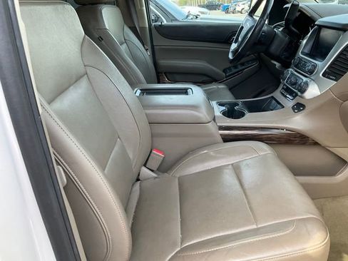 Used 2018 GMC Yukon XL SLT w/ Open Road Package image 12
