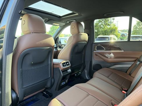 Certified 2025 Mercedes-Benz GLE 450 4MATIC w/ Winter Package image 12