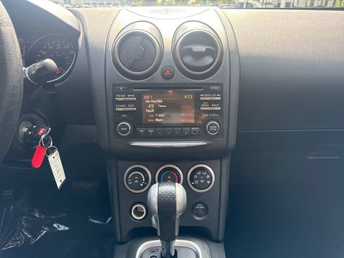 Used 2014 Nissan Rogue S w/ Convenience Package FWD image 18