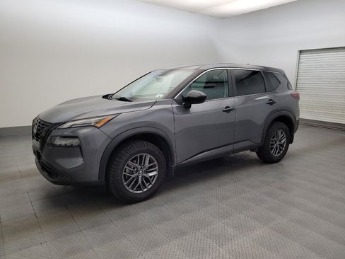 Used 2021 Nissan Rogue S AWD/4WD image 2