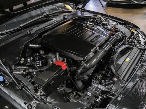 Used 2020 Jaguar XF Prestige image 48