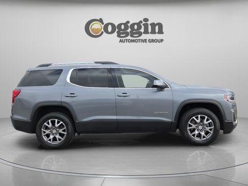 Used 2022 GMC Acadia SLT w/ Technology Package image 5