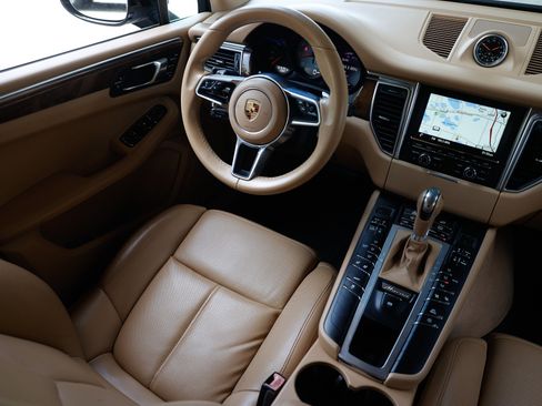 Used 2016 Porsche Macan S AWD/4WD image 24