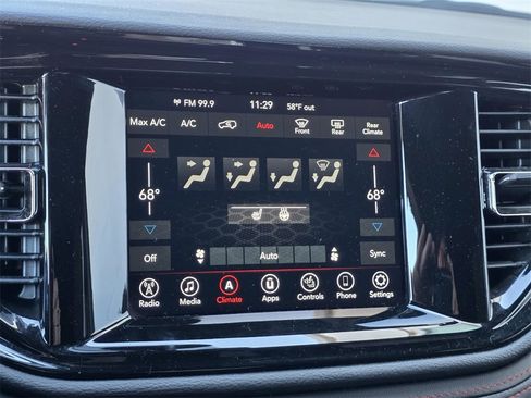 Used 2023 Dodge Durango GT image 17