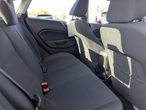 Used 2015 Ford Fiesta SE image 25