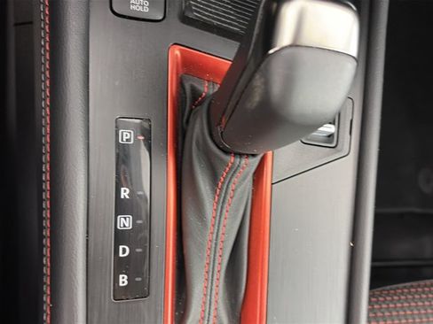 Certified 2025 Nissan Kicks SR AWD/4WD image 30