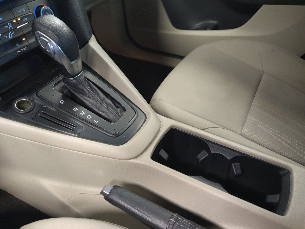 Used 2018 Ford Focus SE FWD image 26