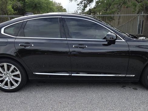 Used 2017 Volvo S90 T6 Inscription w/ Vision Package image 14