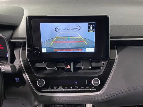 Used 2024 Toyota Corolla Cross XLE image 14
