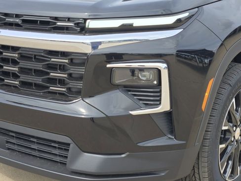 New 2026 Chevrolet Traverse LT w/ Sun and Wheel Package FWD image 22