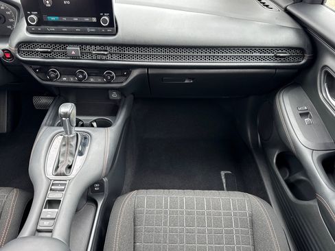Certified 2024 Honda HR-V Sport image 30