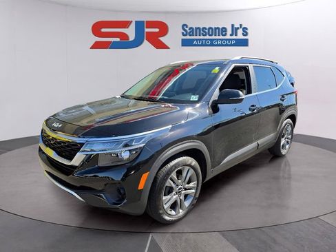 Certified 2022 Kia Seltos S FWD image 1