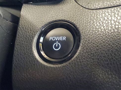 Certified 2025 Toyota Camry SE image 30