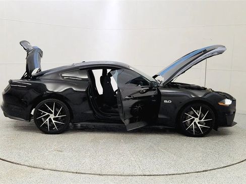 Used 2020 Ford Mustang GT image 12